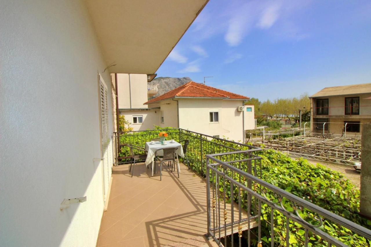 Apartments Iko Omiš Eksteriør billede