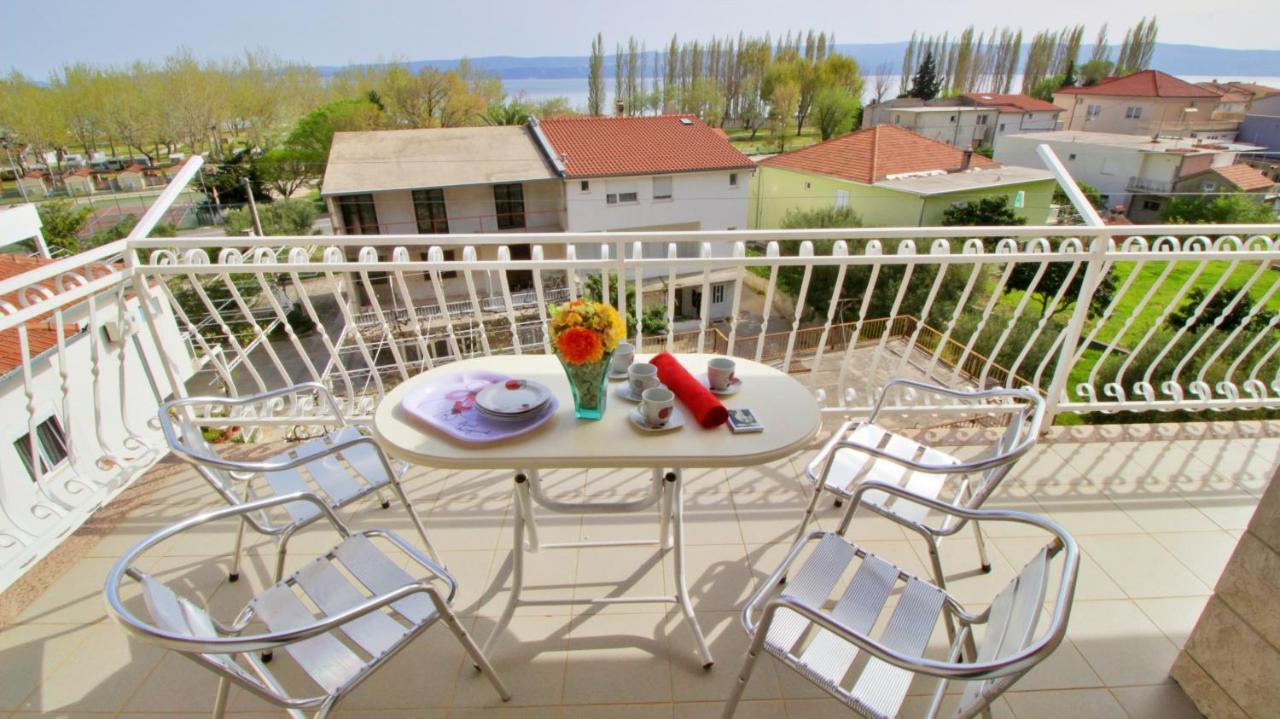 Apartments Iko Omiš Eksteriør billede