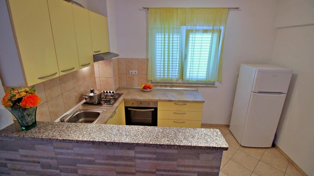 Apartments Iko Omiš Eksteriør billede